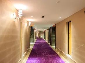 Saint Sophia Hotel Liuzhou - Image 4