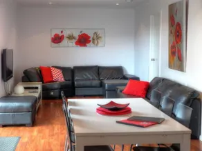 Home On Torrens - Image 5