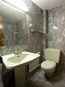 Apartamentos Pardinas 13 - Image 5