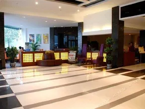 City Inn - Image 3