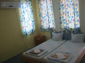 Family Hotel Trakia - Image 3