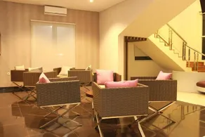 Smile Hotel by RedDoorz - Image 3