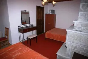 Terpsichori Guesthouse - Image 4