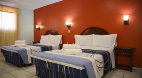 Hotel RENACIMIENTO - Image 3