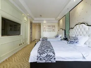 YICHEN INTERNATIONAL HOTEL - Image 3