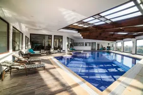 Hotel El Roble Resort - Image 1