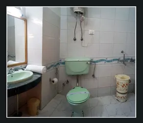 Hotel Adarsh Annexe - Image 2