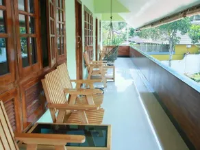 El - Paradiso Home Stay - Image 2
