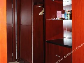 Cen Yang Hotel - Image 3