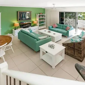 Surfers Paradise Townhouse - Image 2