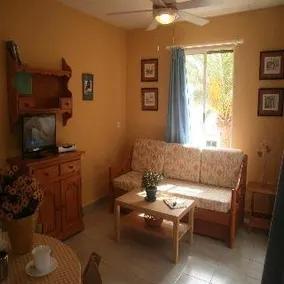 Las Brisas 11 - Image 4