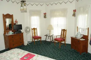 Yesteryear’s Bed & Breakfast - Image 4