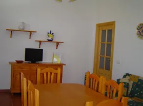 Apartamentos El Volapie - Image 2