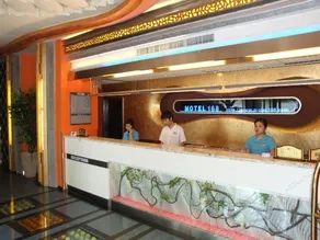 Motel168 Yibin FaZhan Road Inn - Image 3