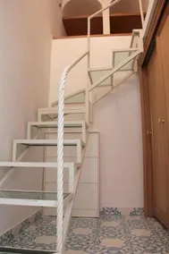 Capri Apartments - Image 4