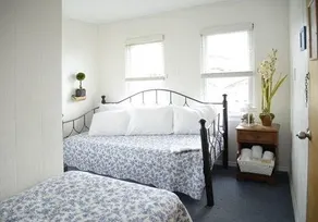 Houser's Hotel - Image 4