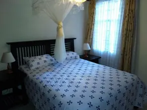 Lovely 1 Bedroom Apartment - Image 4