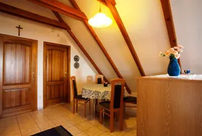 Apartmanhaz A Hazaterohoz - Image 2