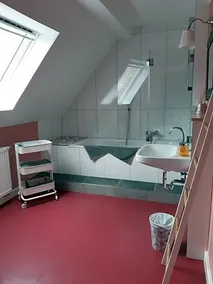 Emmas - Image 3