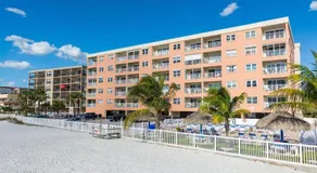 #407 Beach Place Condos 3 Bedrooms 2 Bathrooms Home - Image 3