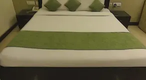 Hotel Luxury 8 - Image 3