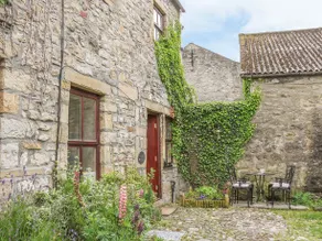 Hedgehog Cottage - Image 1