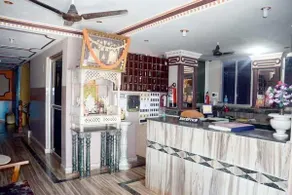 Hotel Kirthi - Image 2