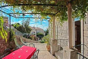 Lavanda Apartments - Image 4