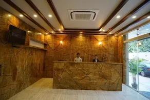 Hyphen Ujjwal Premier Hotel - Image 3