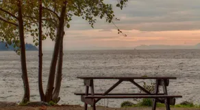 Whytecliff Park place near ocean - Image 2