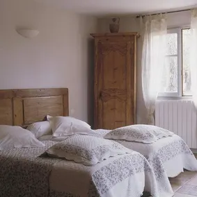 Le Mas De La Pinede - Image 4