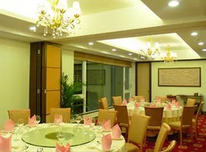 Fu Wan Hu Hotel Foshan - Image 4