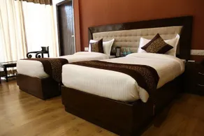 Hotel Elysee Dehradun - Image 4