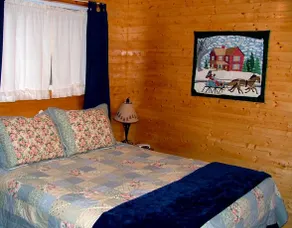 Maple Lodge Cabins - Image 3