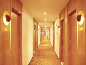 IU Hotel Yulin Zhonggang RT Mart - Image 2
