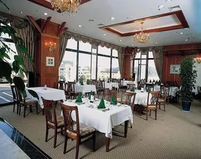 Incheon Airport Beach Hotel - Image 5