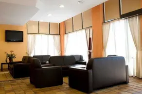 Orlando Apartamentos - Image 2