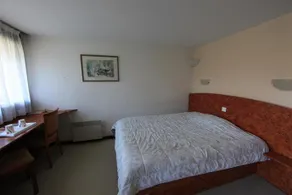 Hotel Restaurent Des Lacs - Image 5