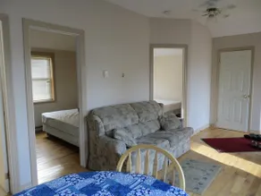 Hall's Housekeeping Cottages - Image 5