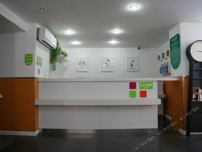 Luke Hotel - Image 4