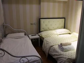 Ho Me Hotel - Image 3