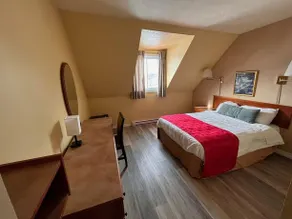 Auberge Des Carrefours - Image 2