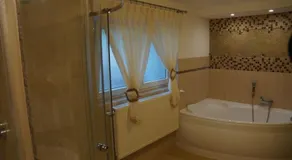 Moris Beach Apartments - Image 2