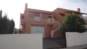 Loma Bella - Image 2