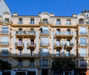 Chez Josephine - Image 4