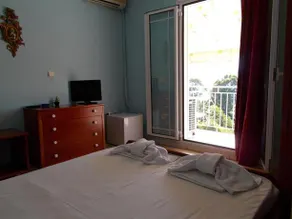 Aleka's House - Image 2