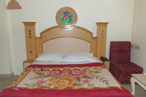 Hotel Ajantha Palace - Image 4