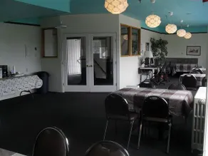 Maquinna Hotel - Image 3