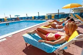 Hotel Asiago Beach - Image 2
