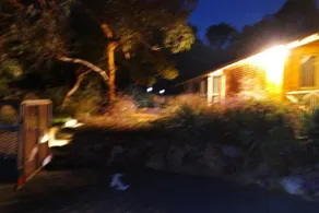Eleebana Guest House - Image 2